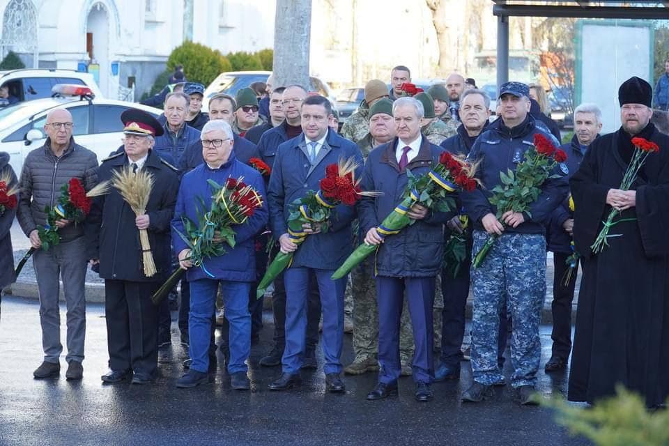 З нагоди Дня пам’яті жертв голодоморів в Одесі пройшов меморіальний захід.